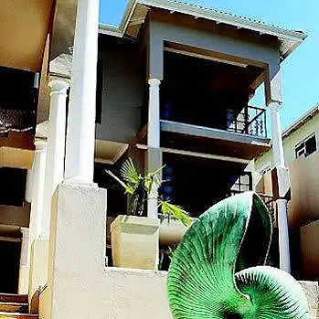 Cape Riviera Guesthouse Cape Town 4*,  South Africa