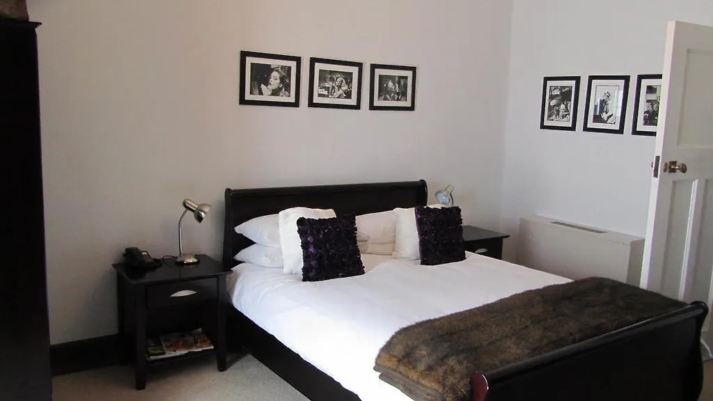 Cape Riviera Guesthouse Cape Town Guest house